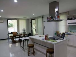 4 Bedroom House for sale in Vejthani Hospital, Khlong Chan, Khlong Chan