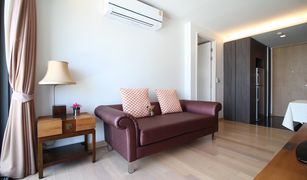 1 chambre Condominium a vendre à Khlong Tan Nuea, Bangkok Via 49