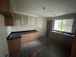 2 Schlafzimmer Wohnung zu vermieten im BT Residence, Khlong Toei