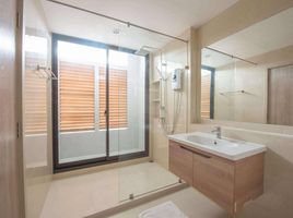 3 Schlafzimmer Reihenhaus zu vermieten im Shizen Pattanakarn 32, Suan Luang, Suan Luang