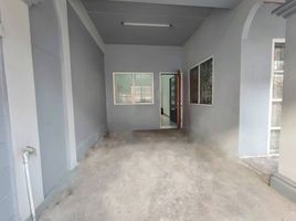 2 Schlafzimmer Reihenhaus zu verkaufen im Baan Krittiyaruk 5, Sai Noi