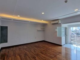Studio Apartment for sale at Flawless Sathorn Residence, Thung Wat Don