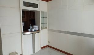 2 Bedrooms Condo for sale in Si Lom, Bangkok Sathorn House