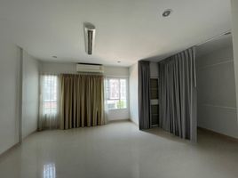 3 Schlafzimmer Haus zu verkaufen im Arinsiri@Sukhumvit, Saen Suk, Mueang Chon Buri