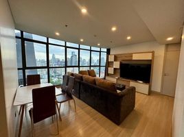 2 Bedroom Apartment for sale at Lumpini Suite Phetchaburi - Makkasan, Makkasan