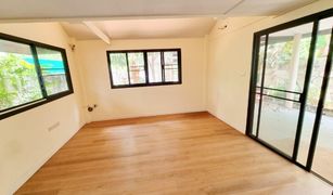 4 Bedrooms House for sale in Ban Mai, Nonthaburi Muangtongthani Village