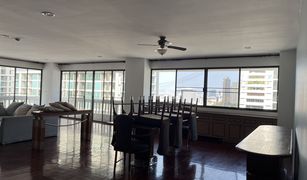 3 Schlafzimmern Wohnung zu verkaufen in Khlong Tan Nuea, Bangkok Mano Tower