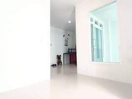 1 Schlafzimmer Wohnung zu verkaufen im The Breeze Condominium, Talat Khwan, Mueang Nonthaburi, Nonthaburi