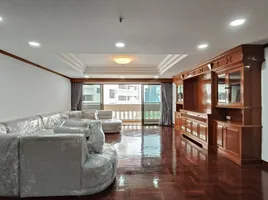 3 Bedroom Apartment for rent at Sethiwan Mansion , Khlong Tan Nuea