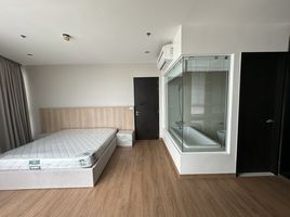 3 Schlafzimmer Appartement zu vermieten im Sky Walk Residences, Phra Khanong Nuea, Watthana