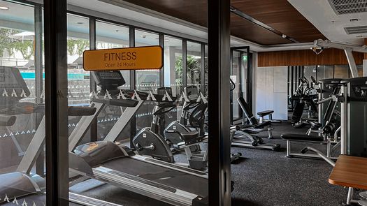 Fotos 1 of the Fitnessstudio at Amanta Hotel & Residence Sathorn