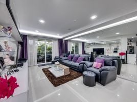 在Fragrant 71出售的2 卧室 公寓, Phra Khanong Nuea, 瓦他那, 曼谷