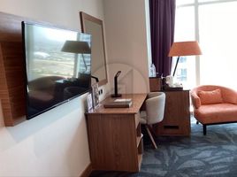 Studio Appartement zu verkaufen im Park Lane Tower, Churchill Towers