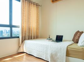 2 Bedroom Apartment for sale at Lumpini Place Phahol-Saphankhwai, Sam Sen Nai