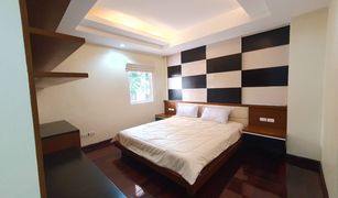 5 Bedrooms House for sale in Ratsada, Phuket Top Land Ratsada Village