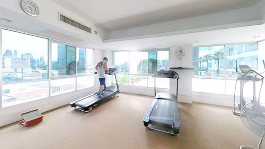 3D视图 of the Communal Gym at Supalai River Place