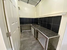 3 Schlafzimmer Haus zu verkaufen im Samithichot Housing, Lat Phrao