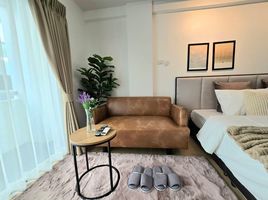 Studio Appartement zu verkaufen im Seven Stars Condominium, Chang Phueak