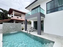 5 Bedroom Villa for sale at Eakmongkol Chaiyapruek 2, Nong Prue, Pattaya, Chon Buri