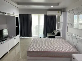 1 спален Кондо в аренду в Sombat Pattaya Condotel, Nong Prue