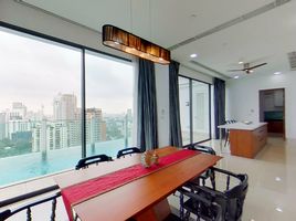 在Le Raffine Sukhumvit 39租赁的3 卧室 公寓, Khlong Tan Nuea