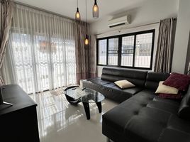 3 Schlafzimmer Villa zu verkaufen im Phanason Private Home (Kathu), Kathu