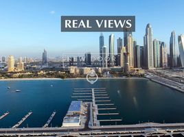 2 बेडरूम अपार्टमेंट for sale at Marina Vista, EMAAR Beachfront, दुबई हार्बर