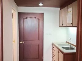 Studio Condo for rent at Juldis River Mansion, Wat Sam Phraya, Phra Nakhon