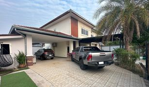 4 Bedrooms House for sale in Pong, Pattaya Lake Side Court 3