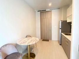 1 Schlafzimmer Appartement zu vermieten im Noble Ploenchit, Lumphini