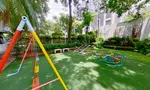 Outdoor Kids Zone at ริชมอนด์ พาเลซ