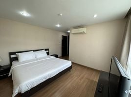 2 Schlafzimmer Wohnung zu verkaufen im Rawee Waree Residence, Suthep, Mueang Chiang Mai, Chiang Mai