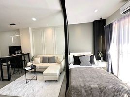 2 Schlafzimmer Wohnung zu verkaufen im Baan Klang Krung Resort (Ratchada 7), Din Daeng