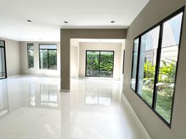 4 Bedroom House for rent at Passorn Prestige Bangna - Suvarnabhumi, Racha Thewa