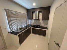 4 Bedroom Townhouse for rent at Centro Bangna, Bang Kaeo