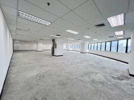 364.22 SqM Office for rent at Ital Thai Tower, Bang Kapi, Huai Khwang, Bangkok