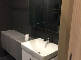 2 Schlafzimmer Appartement zu vermieten im Noble Ploenchit, Lumphini