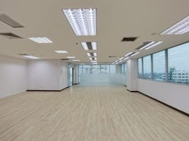 128 m² Office for rent at J.Press Building, Chong Nonsi