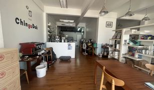 3 Schlafzimmern Shophaus zu verkaufen in Kathu, Phuket 