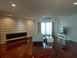 3 Bedroom Condo for rent at Cosmo Villa, Khlong Toei