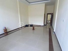 4 Schlafzimmer Wohnung zu verkaufen im House For Sale In Borey Hong Lay Chamkar Dong, Chaom Chau, Pur SenChey