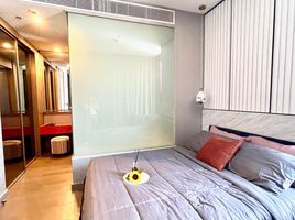 1 Schlafzimmer Penthouse zu vermieten im The Esse at Singha Complex, Bang Kapi, Huai Khwang, Bangkok
