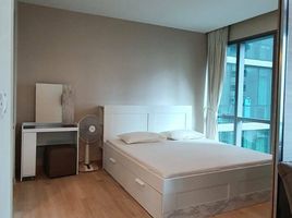 1 спален Кондо в аренду в The Room Sukhumvit 21, Khlong Toei Nuea