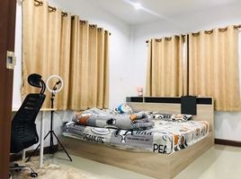 2 Schlafzimmer Villa zu verkaufen im Baan Sapcharoen, Lam Pla Thio, Lat Krabang