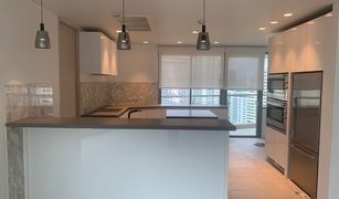 4 Bedrooms Condo for sale in Khlong Toei, Bangkok The Lakes