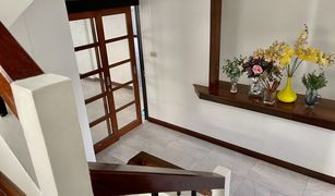 8 Bedrooms Townhouse for sale in Khlong Toei, Bangkok 