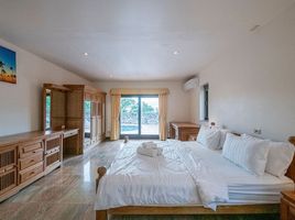 5 Bedroom House for sale in Kata Beach, Karon, Karon