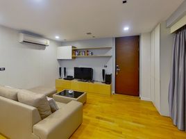 1 Bedroom Apartment for rent at Quad Silom, Si Lom