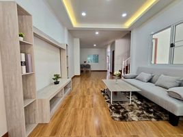 4 Bedroom Townhouse for sale at Wararak Ramintra, Sam Wa Tawan Tok, Khlong Sam Wa