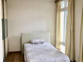 3 Schlafzimmer Wohnung zu verkaufen im Wattana Suite, Khlong Toei Nuea